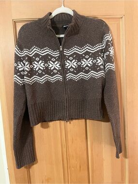 Women’s Brown Zip-Up Fair Isle Sweater with White Pattern